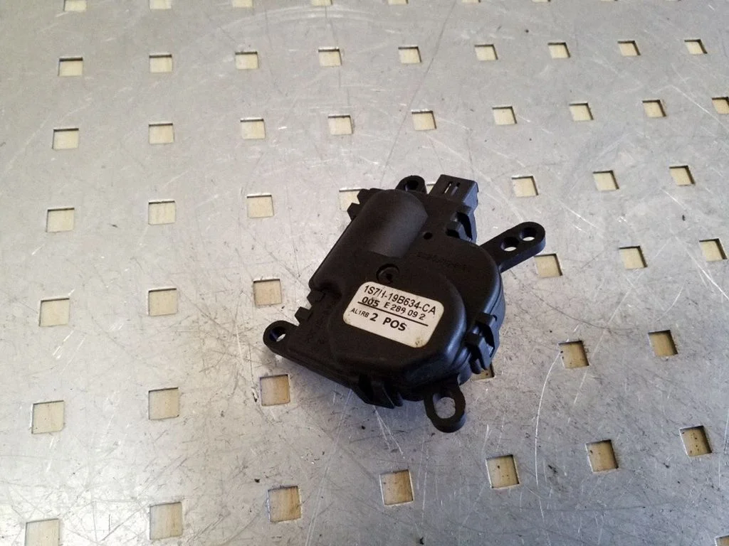 Gaisa aizvara motoriņš/aktuators 1S7H19B634CA – Ford Focus C-MAX (2003-2010)