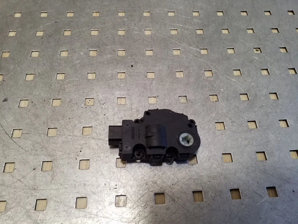 Air flap motor/actuator CZ113930