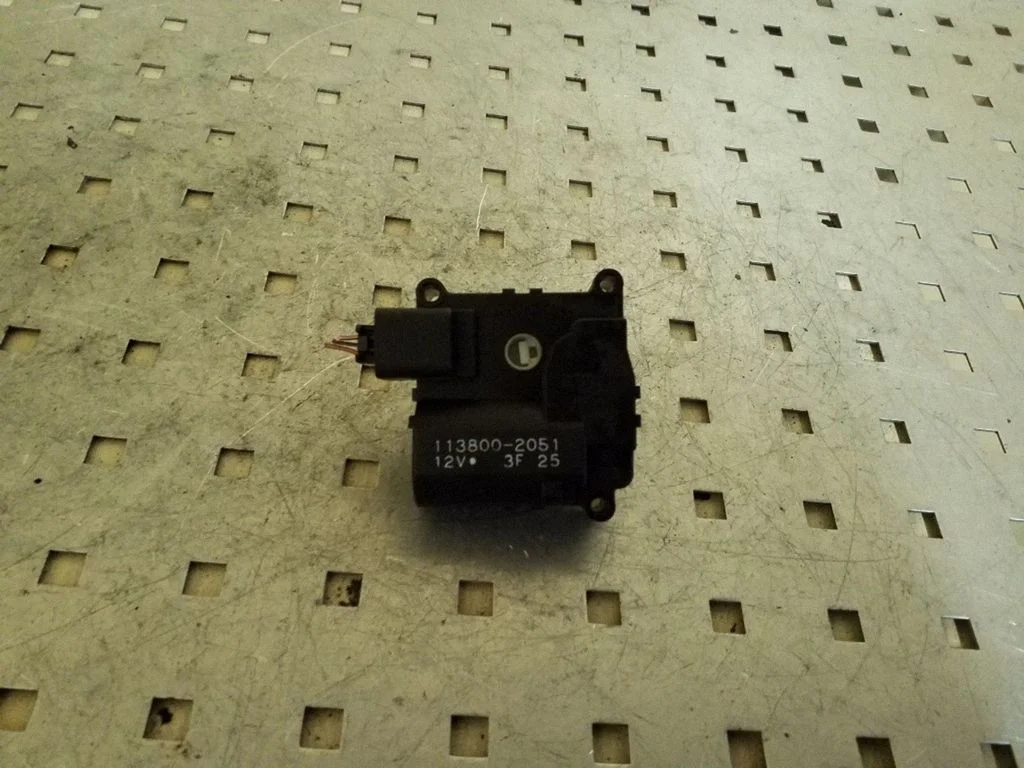 Air flap motor/actuator 1138002051