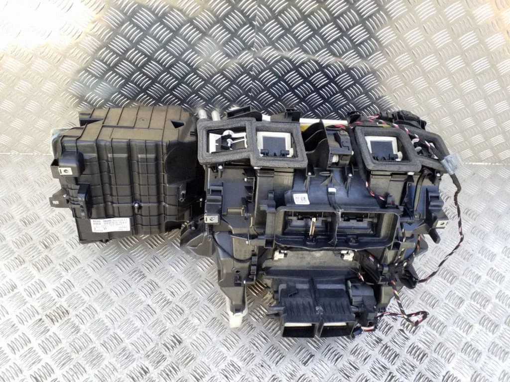 Interior heater climate box assembly – BMW 5 Series F10 F11 (2009-2016)