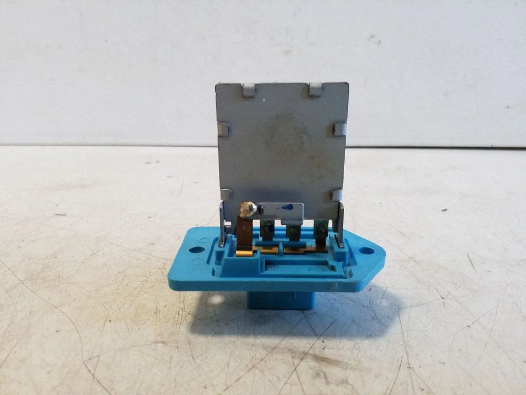 Heater blower motor/fan resistor