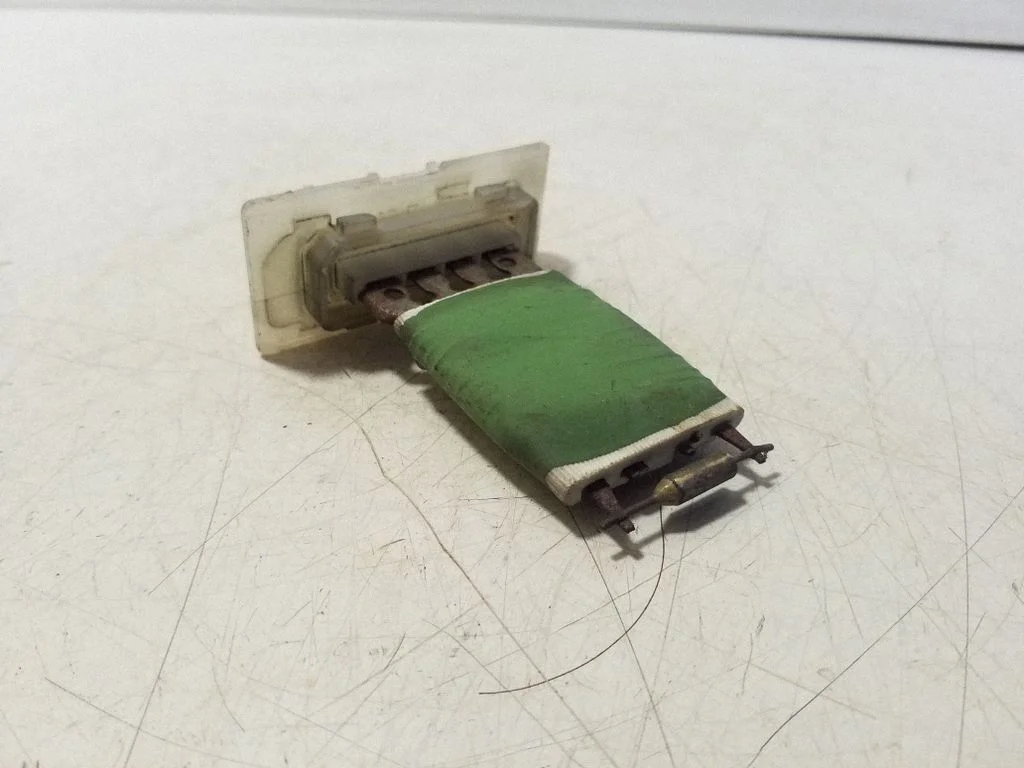 Heater blower motor/fan resistor