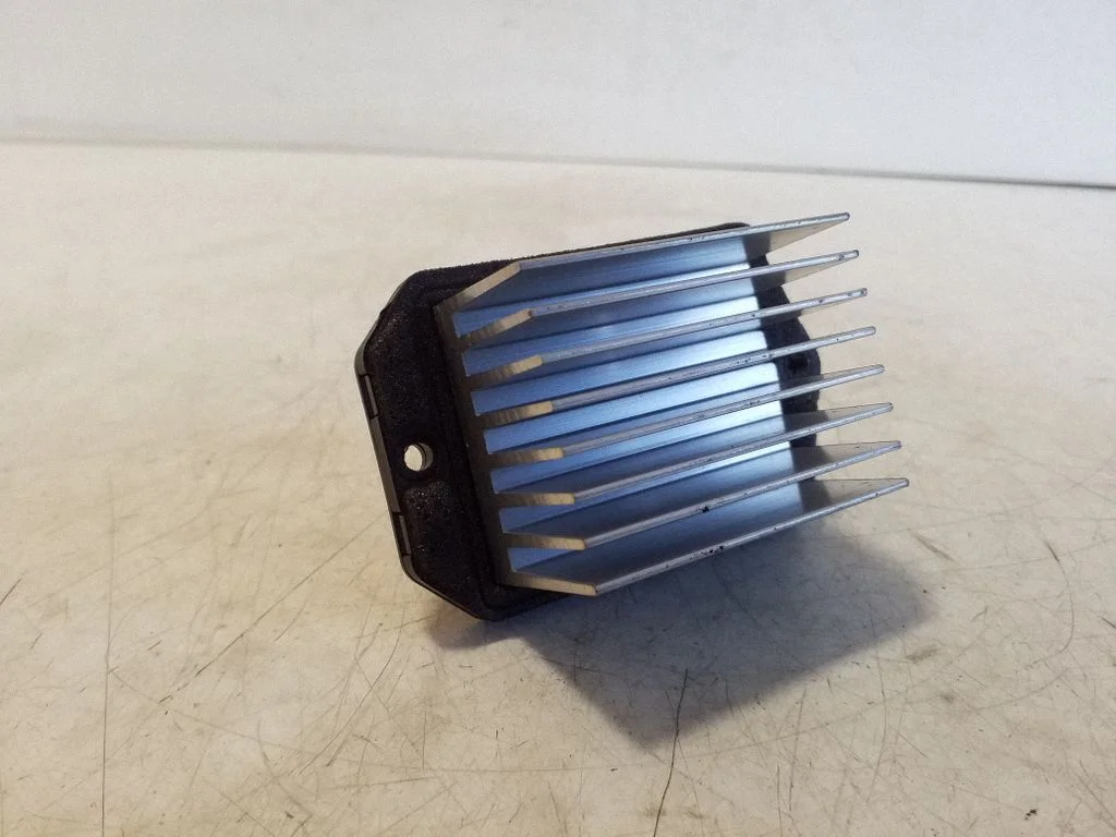 Rezystor dmuchawy 0778001020 – Jaguar XJ X351 (2009-2019)