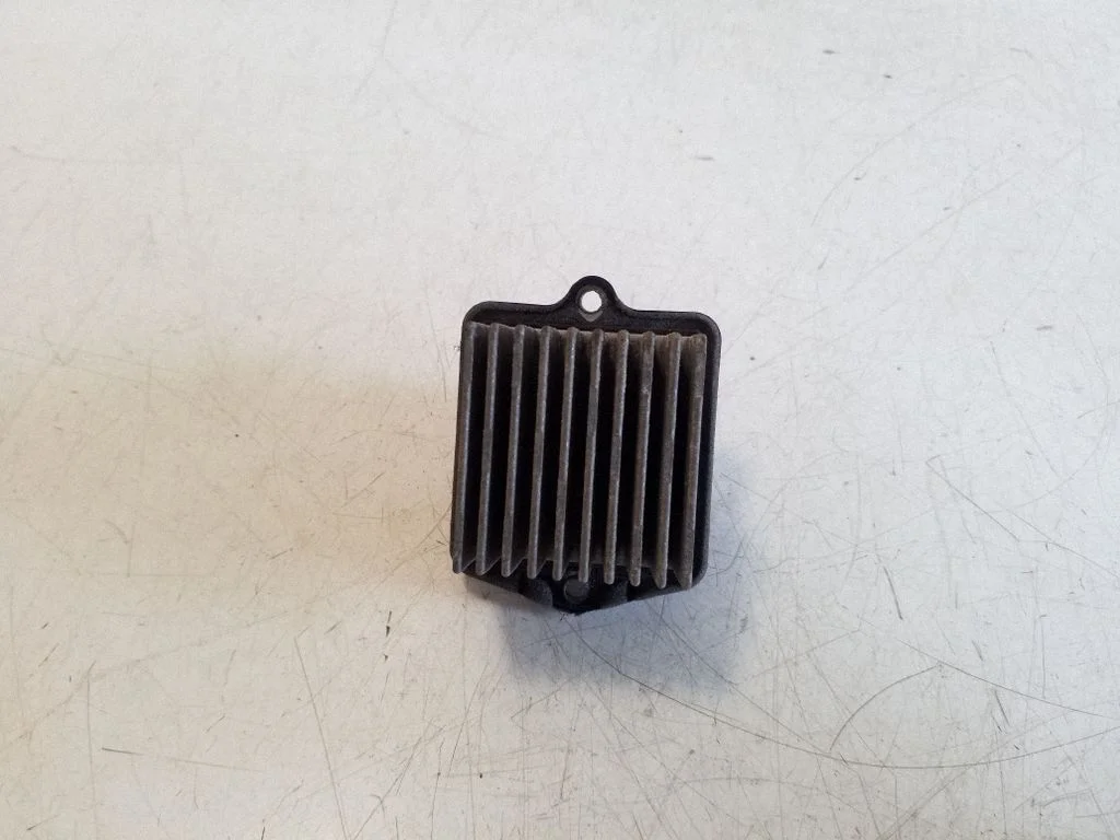 Heater blower motor/fan resistor 022A9K