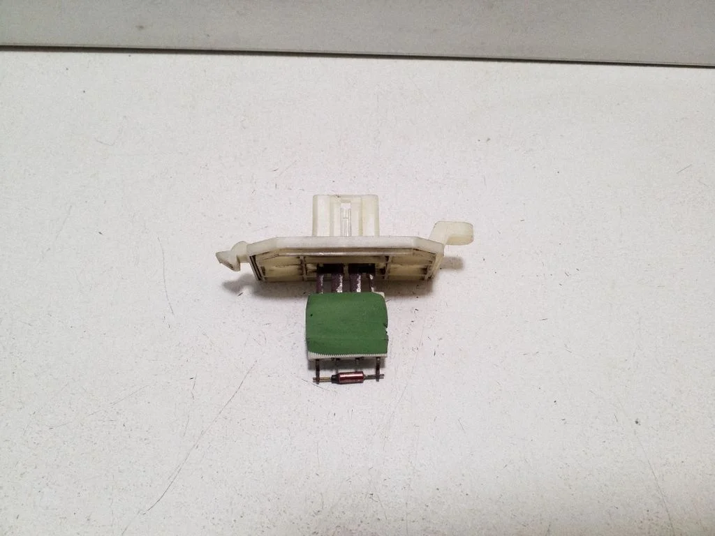 Heater blower motor/fan resistor