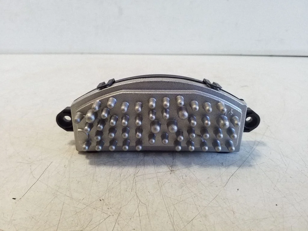 Heater blower motor/fan resistor 5WA907521