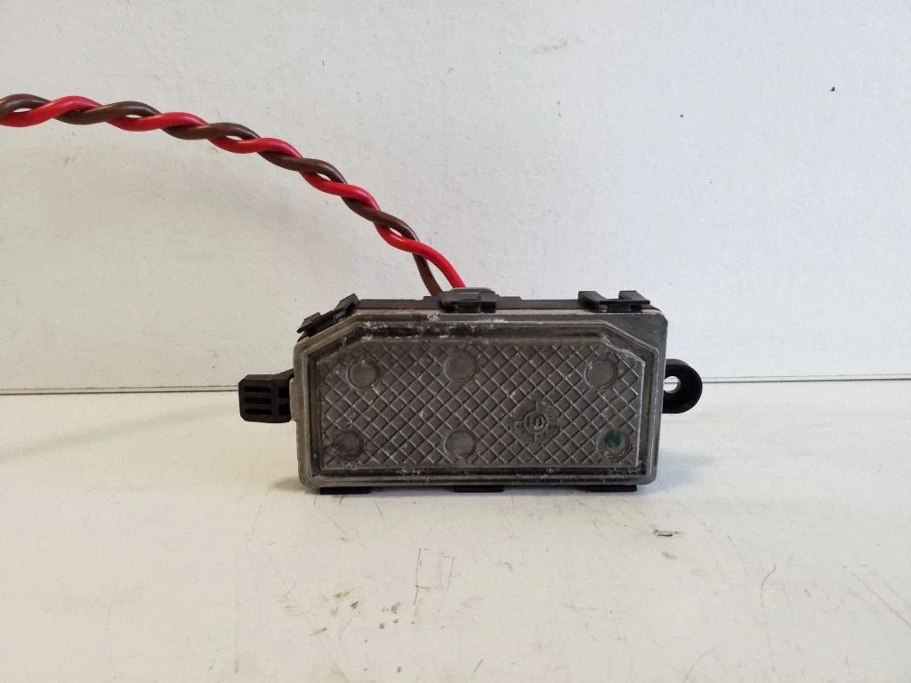 Heater blower motor/fan resistor 31369487