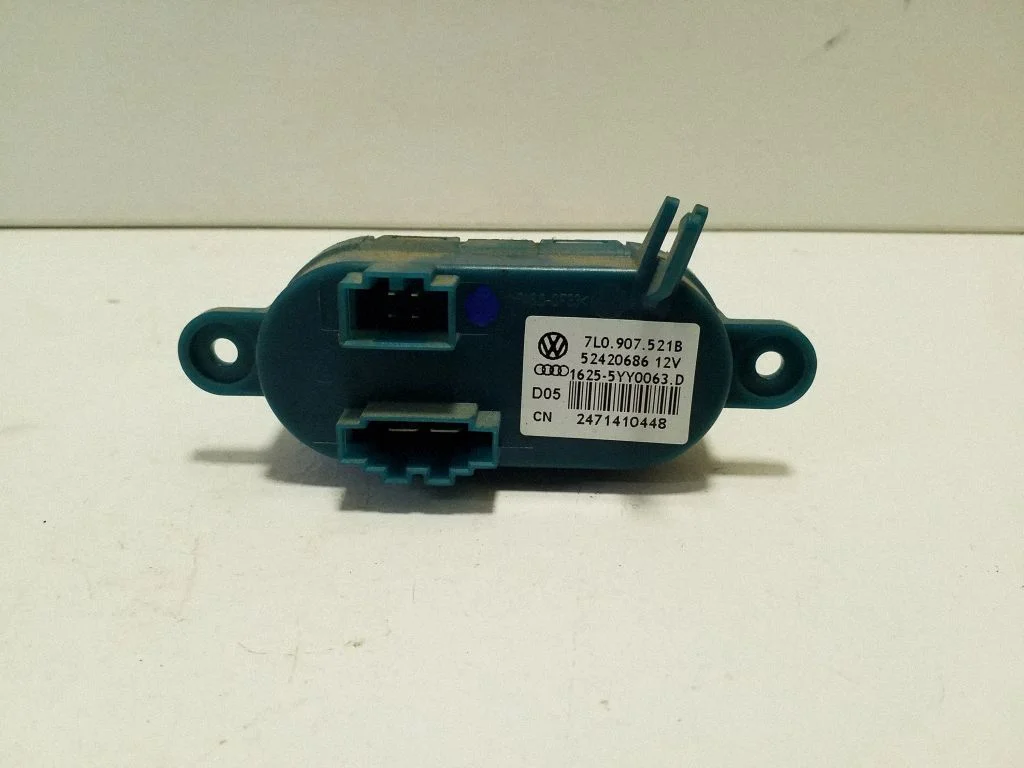 Heater blower motor/fan resistor – Volkswagen Amarok (2010-2020)