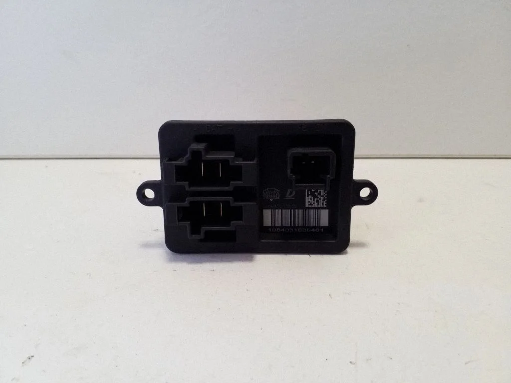 Heater blower motor/fan resistor – Opel Vivaro (2019-)