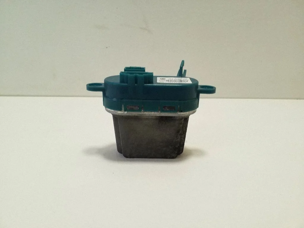 Heater blower motor/fan resistor 7L0907521B