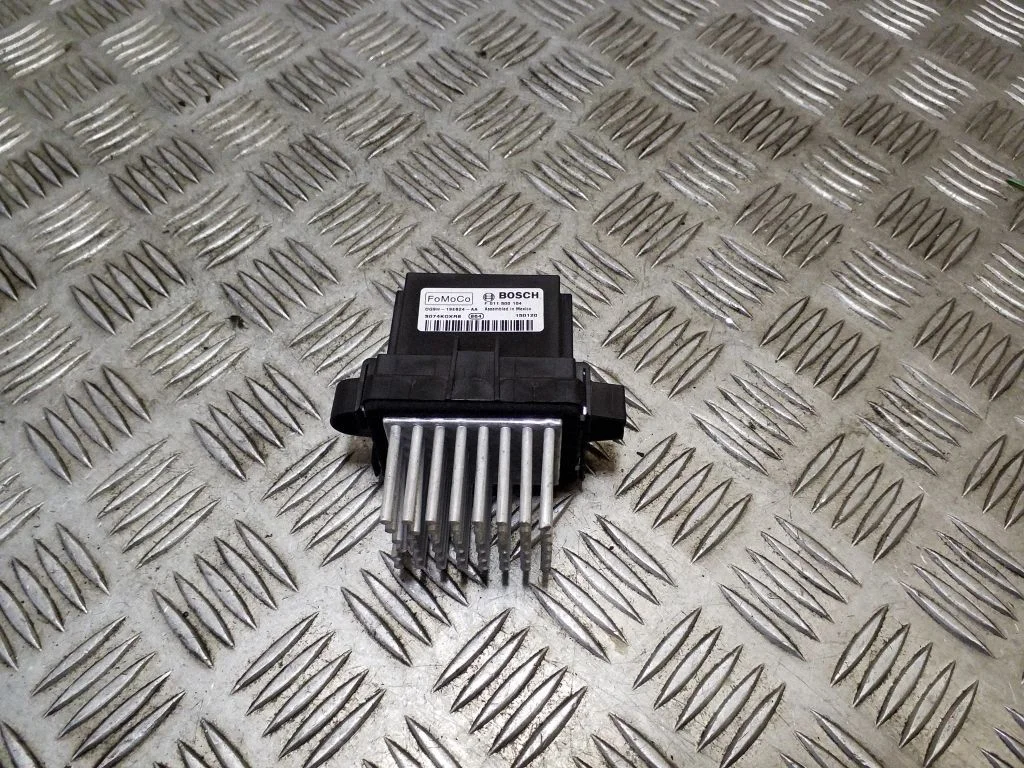 Heater blower motor/fan resistor DG9H19E624AA
