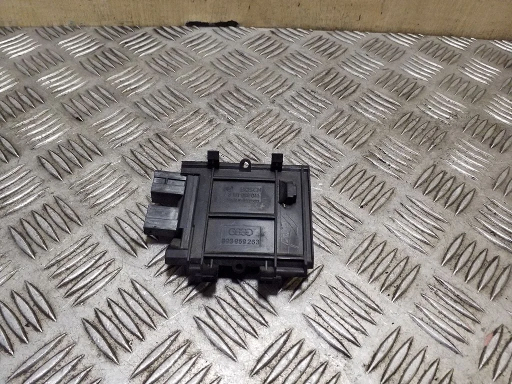 Heater blower motor/fan resistor 3131090041