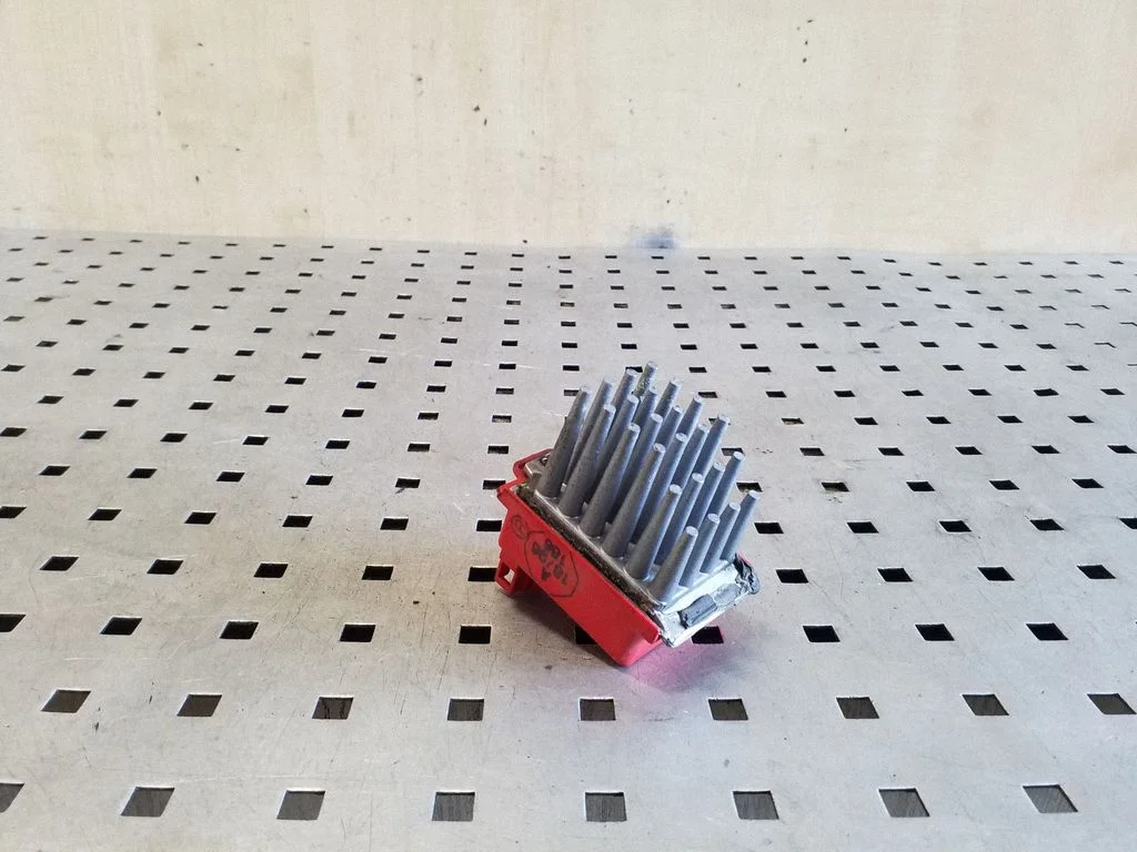 Heater blower motor/fan resistor 357907521