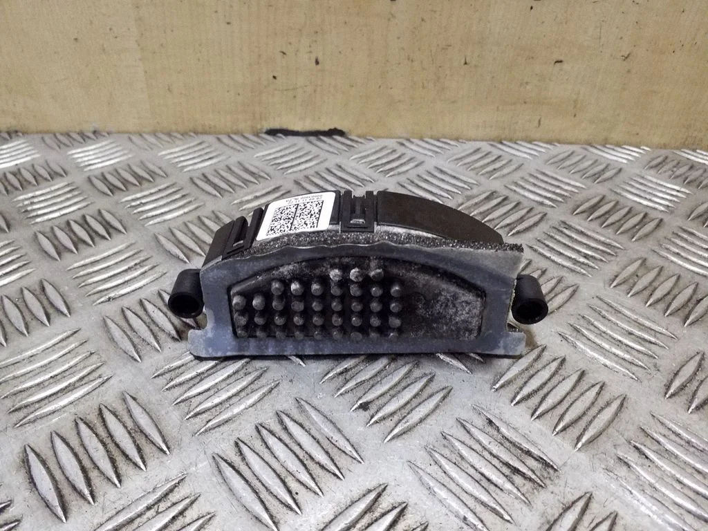 Heater blower motor/fan resistor A2469064100