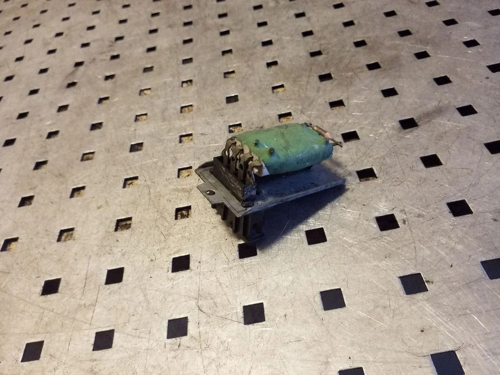 Heater blower motor/fan resistor 5399386020