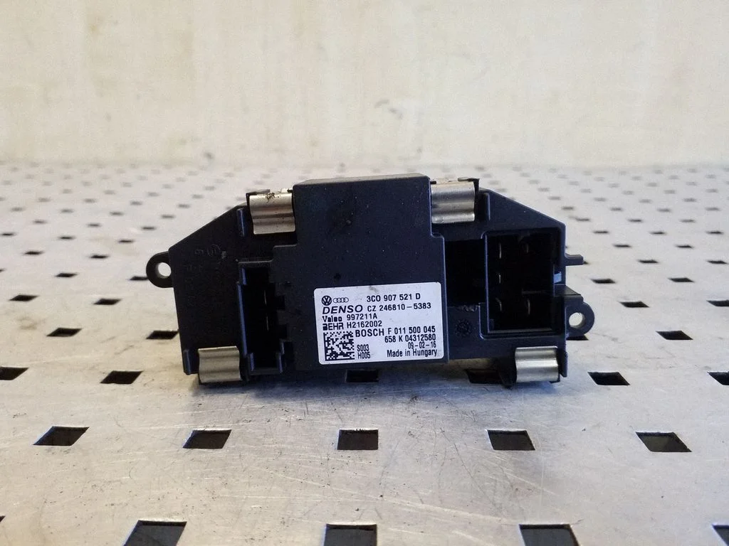 Heater blower motor/fan resistor 3C0907521D