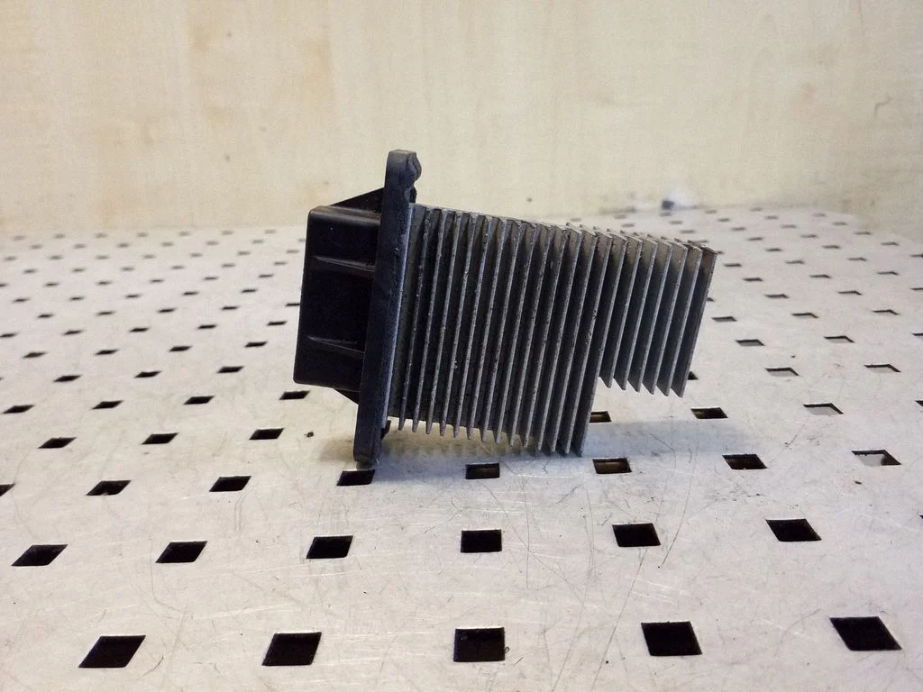 Krāsniņas ventilatora rezistors (reostats) 4993002090