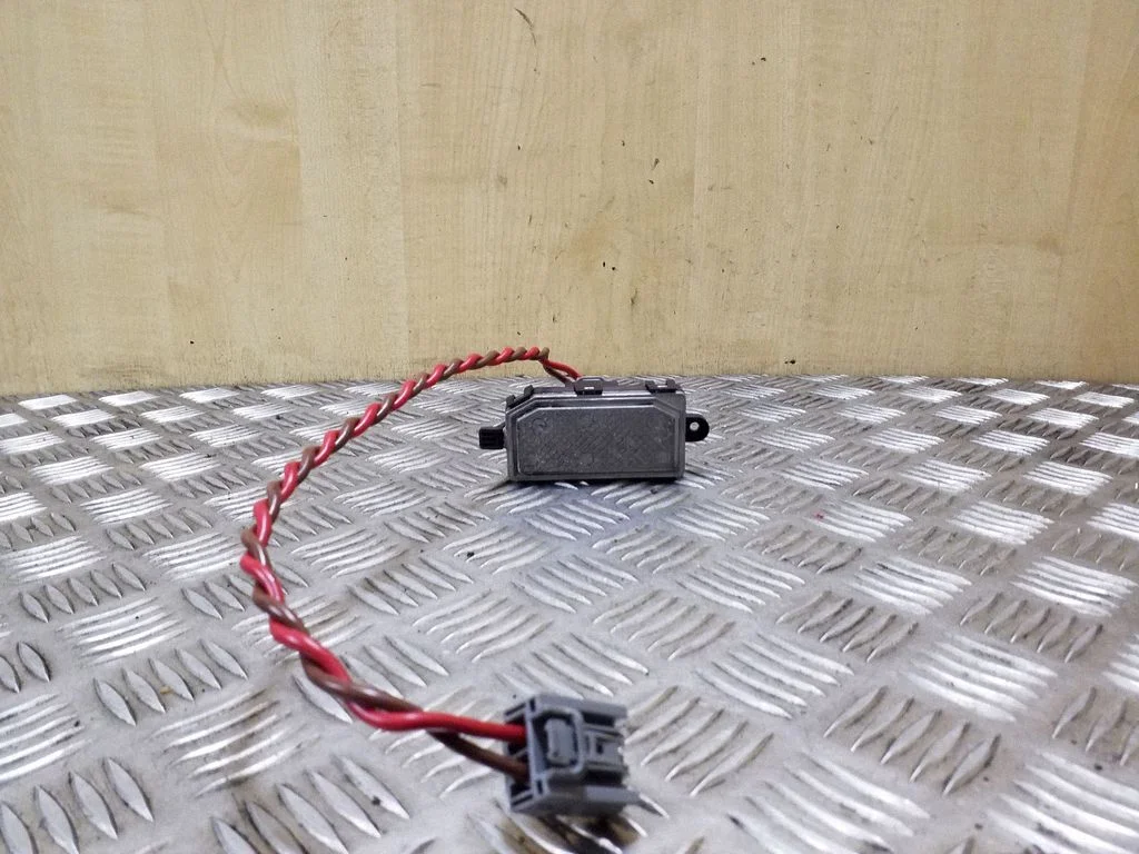 Heater blower motor/fan resistor – Ford Kuga II (2013-2019)