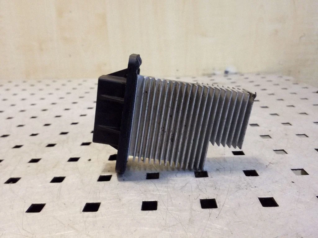 Krāsniņas ventilatora rezistors (reostats) 4993002090