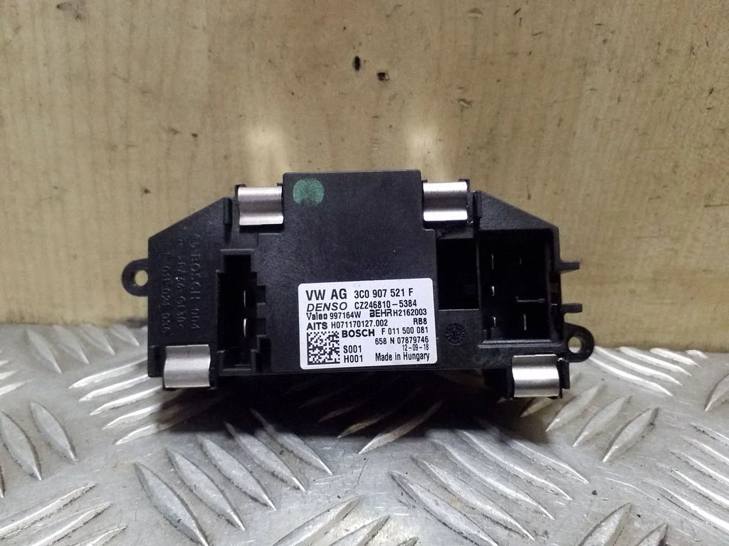 Heater blower motor/fan resistor 3C0907521F