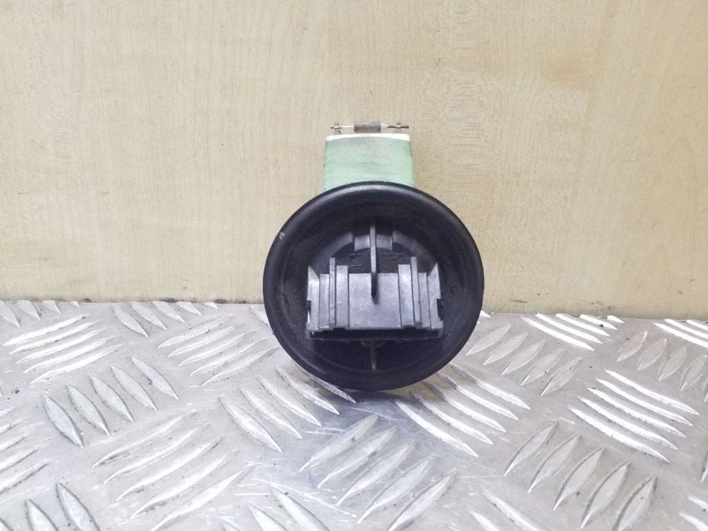 Krāsniņas ventilatora rezistors (reostats)