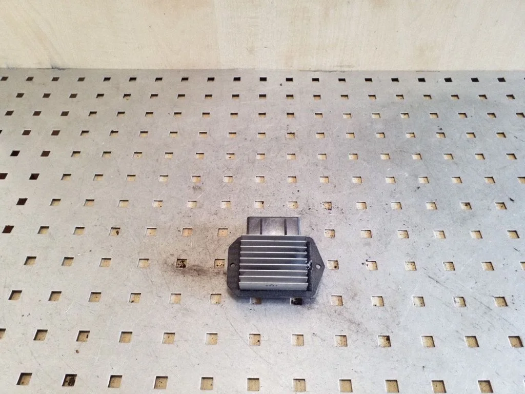 Heater blower motor/fan resistor 4993002121