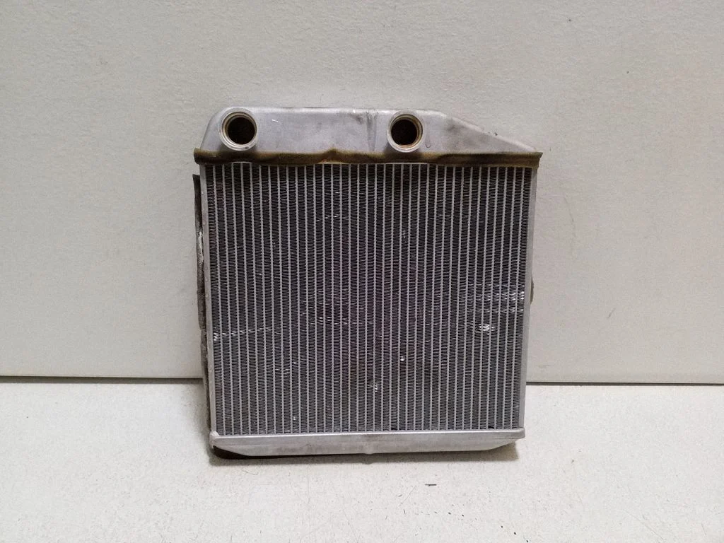 Salongi küttekeha radiaator