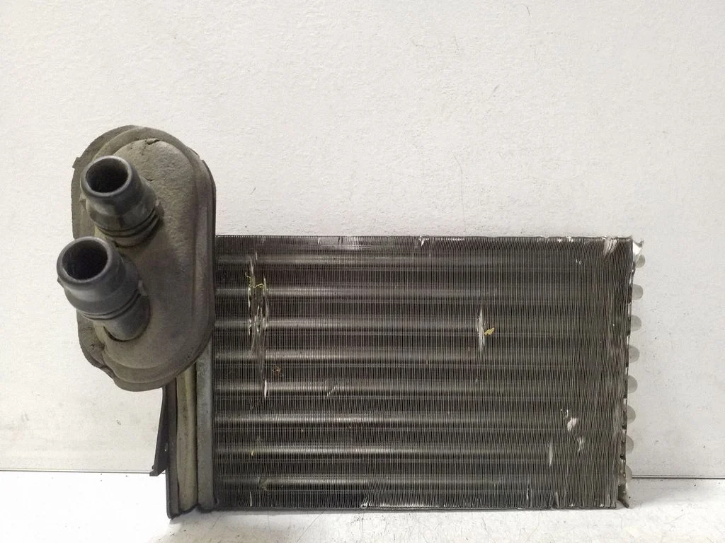 Salongi küttekeha radiaator 1H1819031A