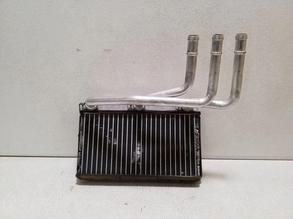 Salongi küttekeha radiaator 669180BC
