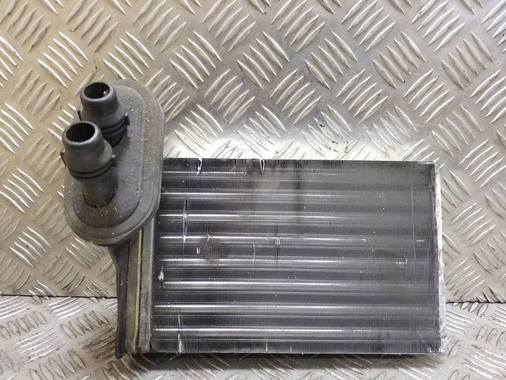 Krāsniņas radiators 1J1819031A