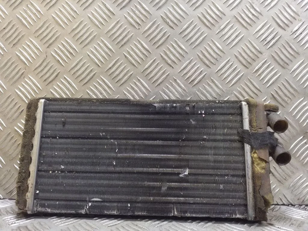 Salongi küttekeha radiaator