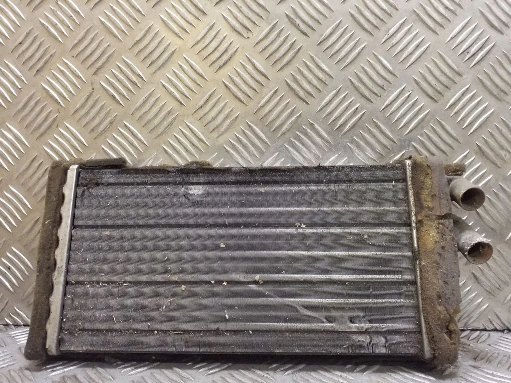Salongi küttekeha radiaator