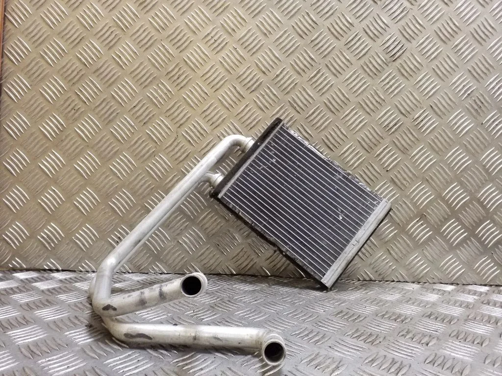 Salongi küttekeha radiaator