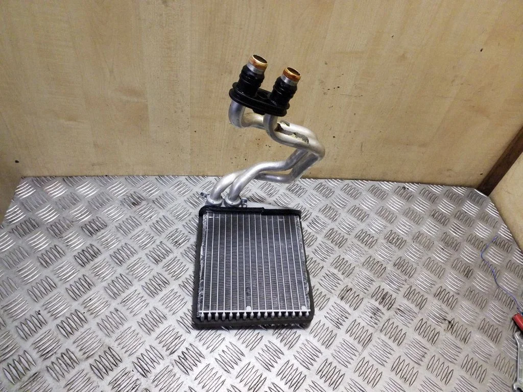 Salongi küttekeha radiaator 1K0819033
