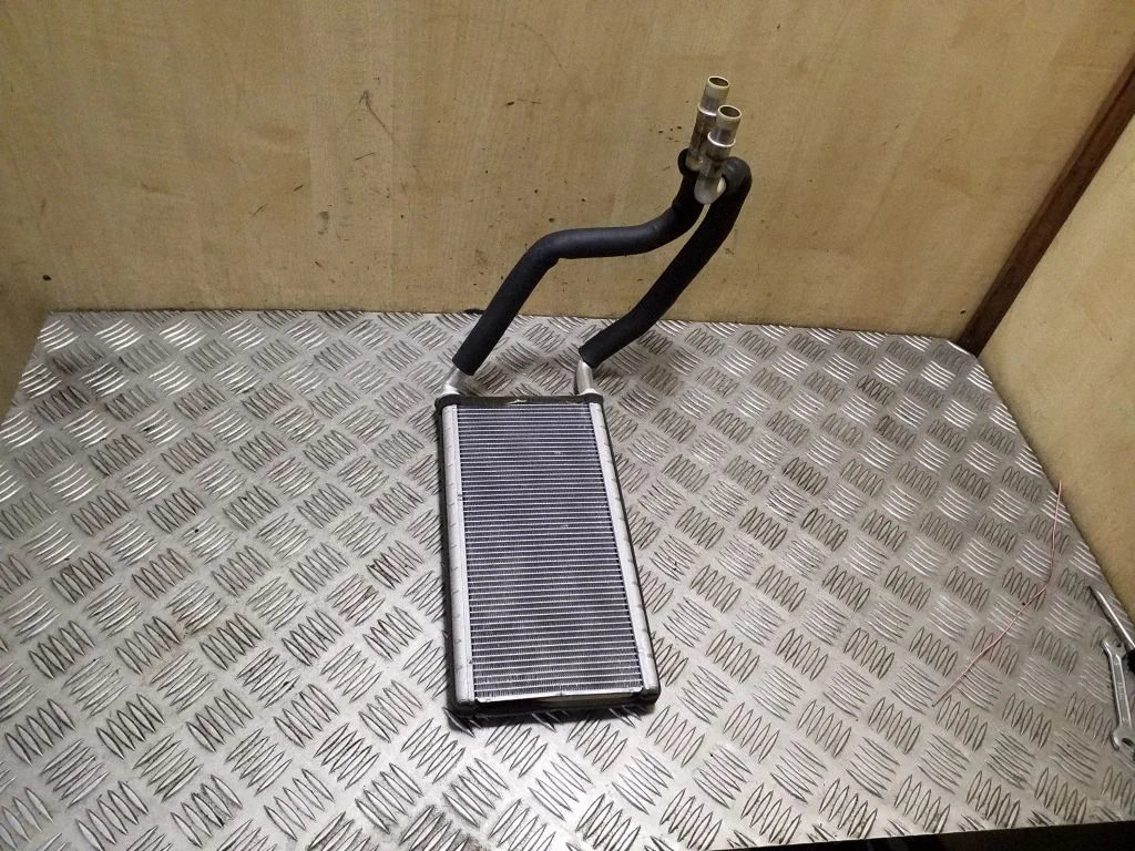Heater blower radiator