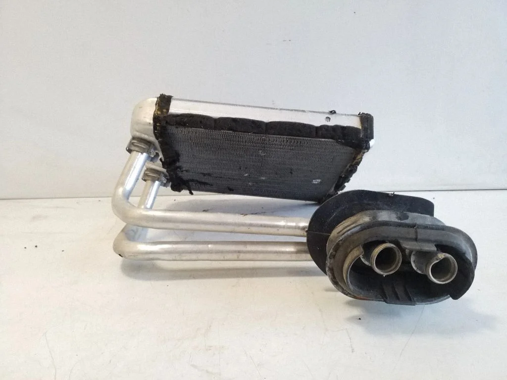 Salongi küttekeha radiaator 7H1819121