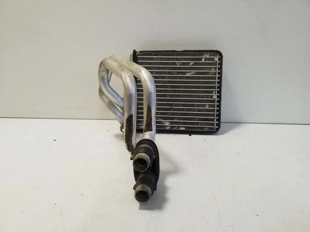 Salongi küttekeha radiaator 1K0819031A