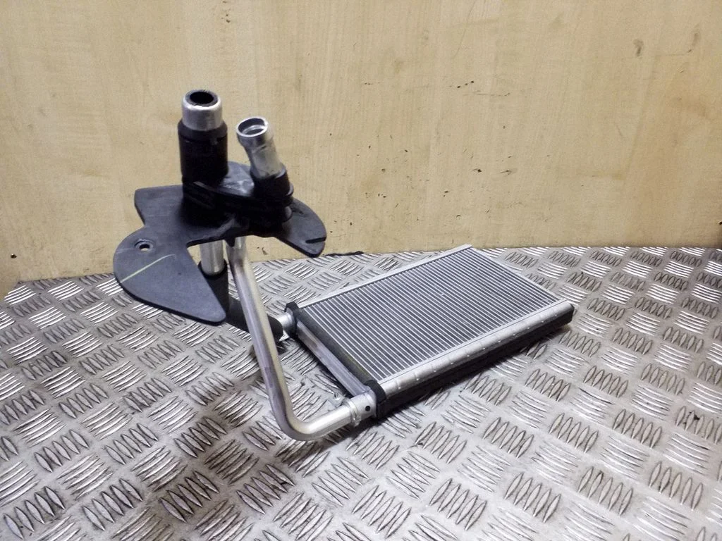 Salongi küttekeha radiaator