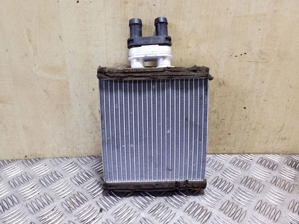 Salongi küttekeha radiaator 6Q0819031