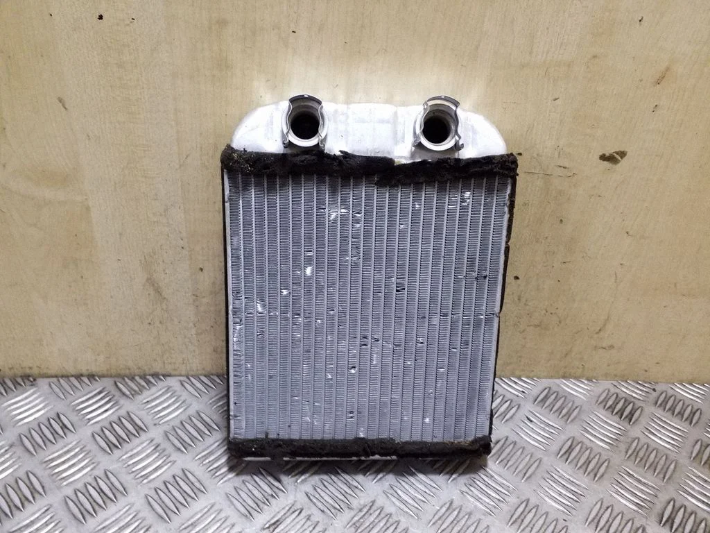 Heater blower radiator 7H1819121