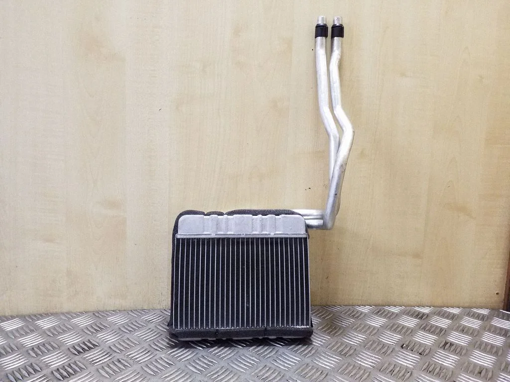Salongi küttekeha radiaator