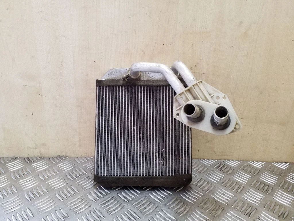 Salongi küttekeha radiaator