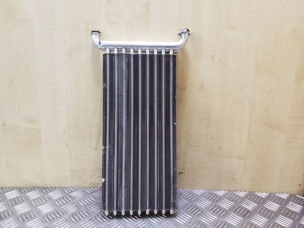 Salongi küttekeha radiaator