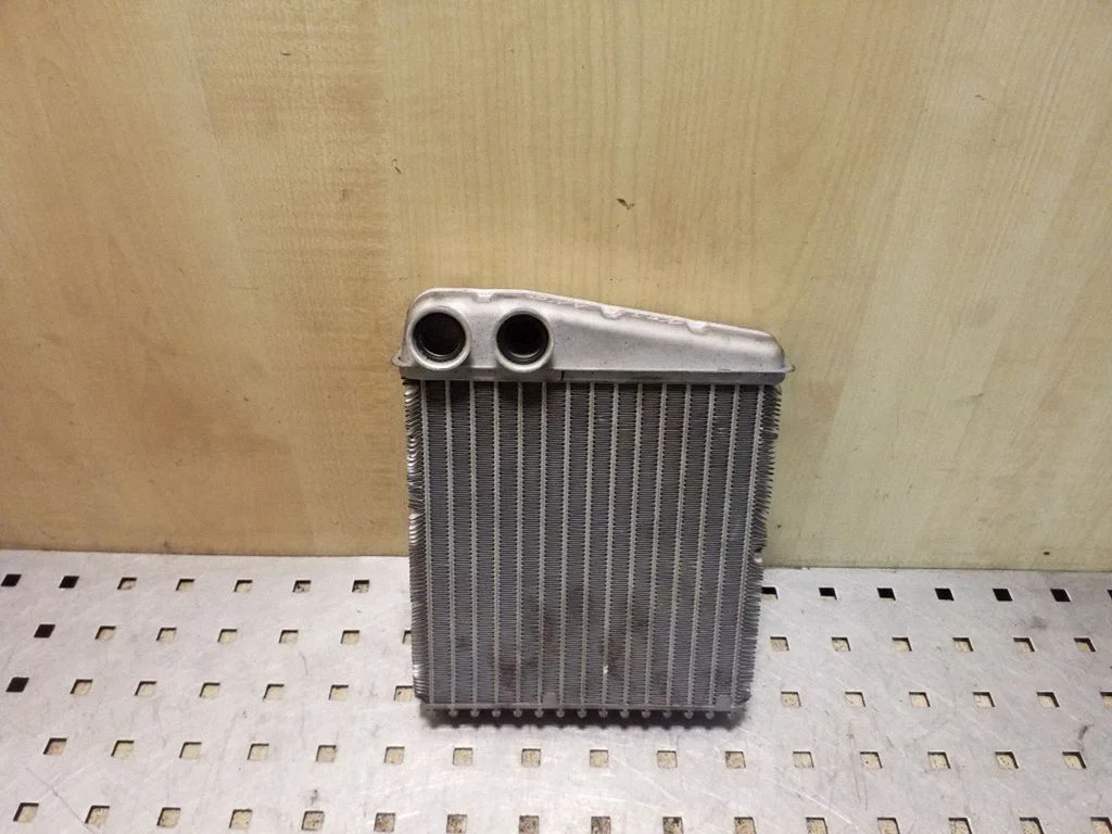 Salongi küttekeha radiaator
