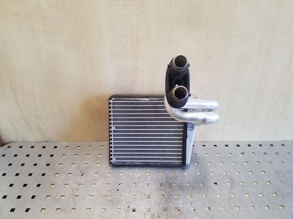 Salongi küttekeha radiaator 1K0819031B