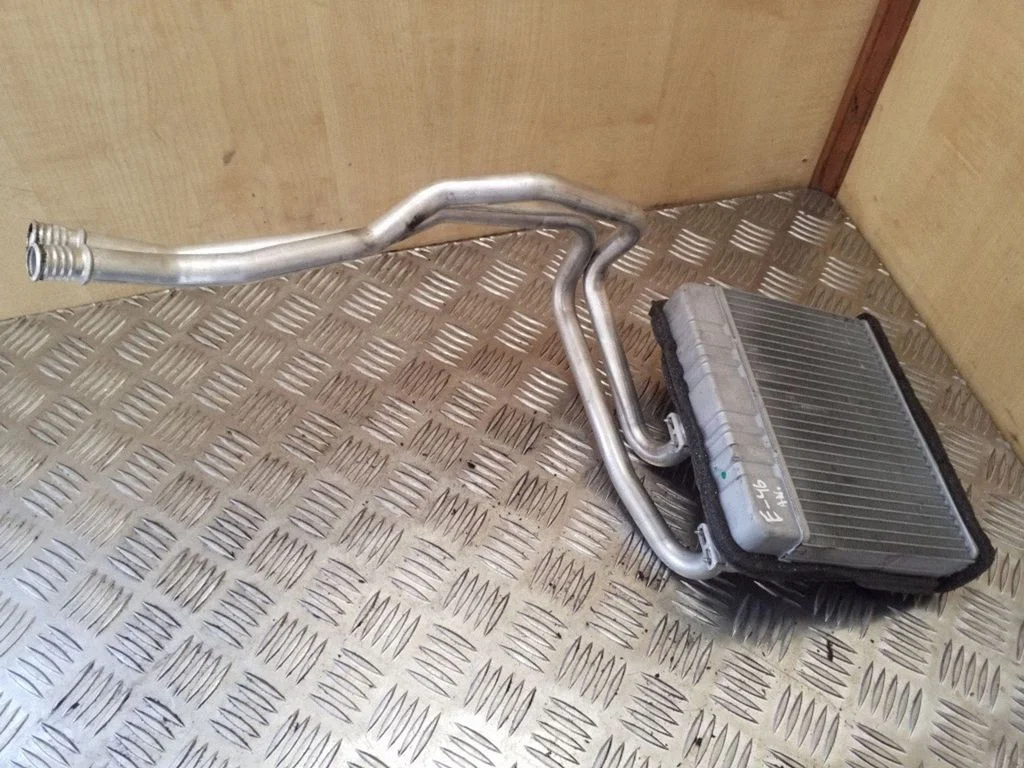 Salongi küttekeha radiaator