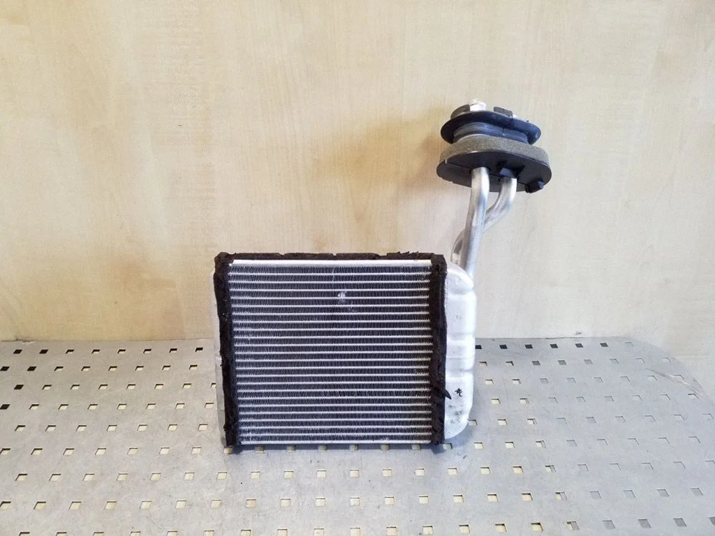 Salongi küttekeha radiaator 7H1819121 – Audi Q7 4L (2005-2015)