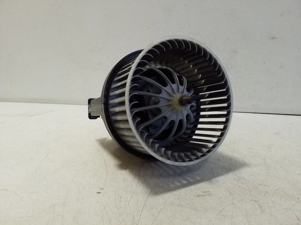 Heater fan/blower – Land Rover Discovery Sport (2014-)