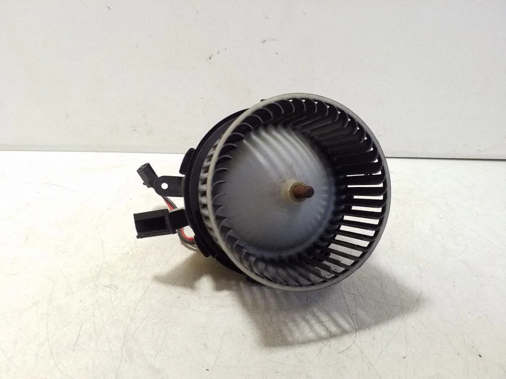 Heater fan/blower X6812005
