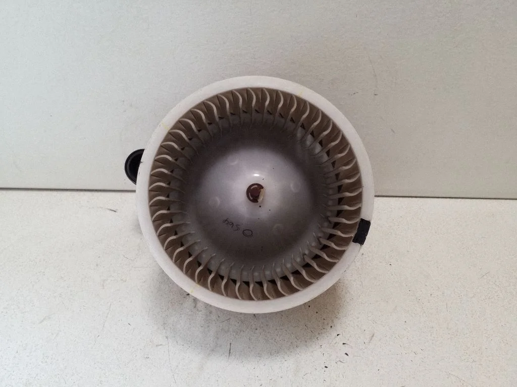 Heater fan/blower F00S3B2444